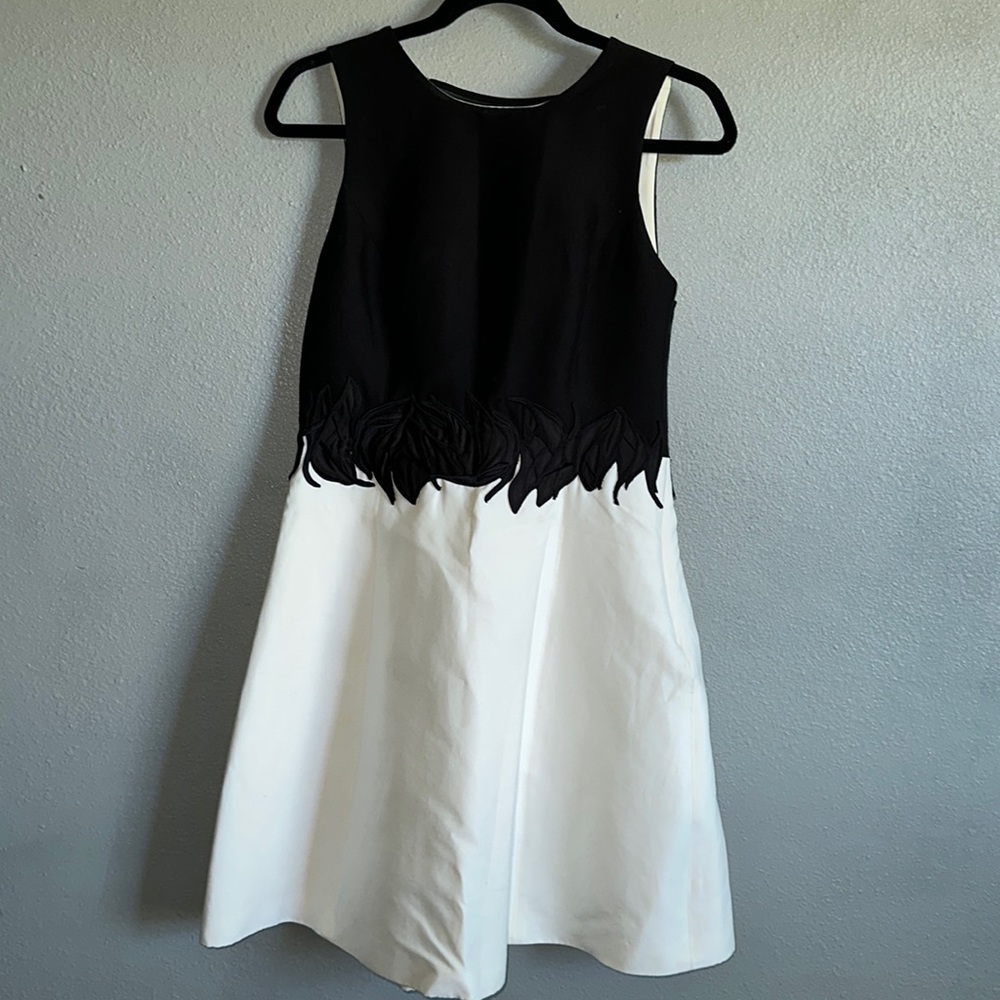 Halston Heritage Black and White Dress size 6